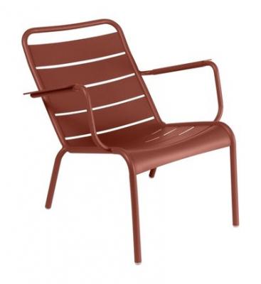 FERMOB  Chaise basse LUXEMBOURG - 20 ocre rouge