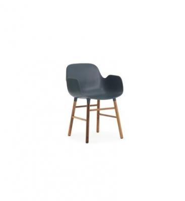 NORMANN COPENHAGEN  Fauteuil Form avec structure en bois - bleu - Noyer