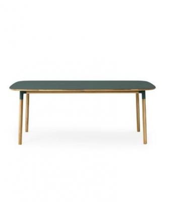 Normann Copenhagen Formulaire de table de ch&ecirc;ne vert