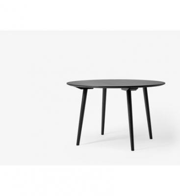 Table &agrave; manger en ch&ecirc;ne noir SK4 - &tradition
