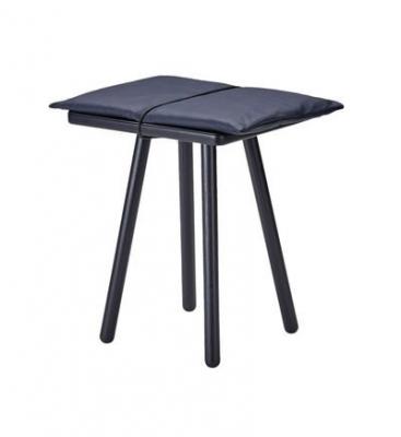 Skagerak by Fritz Hansen Tabouret Georg - noir