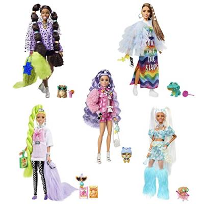 MATTEL Coffret de 5 poup&eacute;es Barbie Extra avec 70 accessoires et 5 animaux