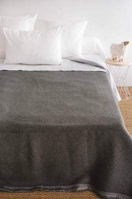 Couverture Aubisque en laine woolmark 240x260 cm anthracite et souris