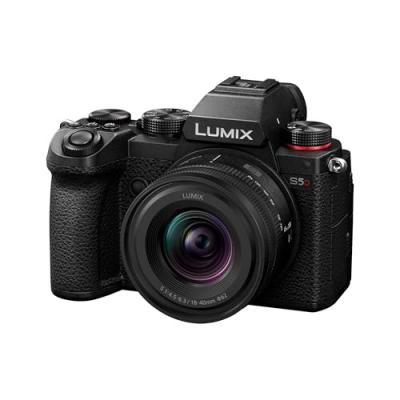 PANASONIC  Lumix S5D + 18-40mm