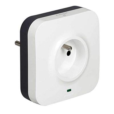 LEGRAND Prise avec terre prot&eacute;g&eacute;e et prise rj45 Neptune, , blanc