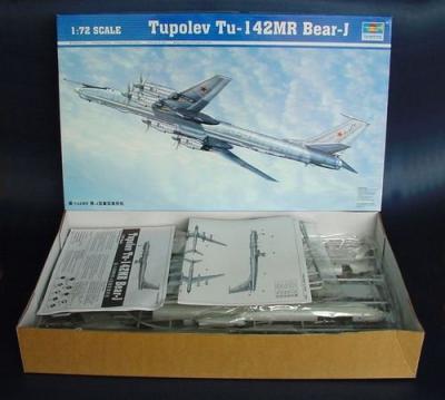 TRUMPETER Maquette avion  Tupolev Tu-142MR Bear-J - - Maquette d'avion