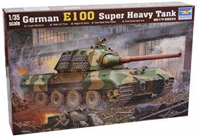  Maquette Trumpeter Entwicklungsfahrzeug E100 allemand- 1/35 - Maquett