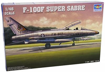 TRUMPETER Maquette avion  F-100F SUPER SABRE- 1/48 - Maquette d'avion