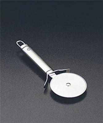 FEMME ACTUELLE MAISON Metaltex 232709 Couteau &agrave; Pizza Multicolore 28 x 28 x 18 cm