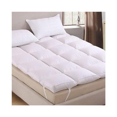  Surmatelas Plume 160X200  100% Plumes  Epaisseur 7 cm  Accueil moelleux  Syst&egrave;me AUTO VENTILATION  Garantie 3 ans 