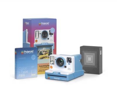 POLAROID Coffret D&eacute;part en vacances Appareil photo instantan&eacute;  Originals OneStep2 Bleu ciel avec Viseur 