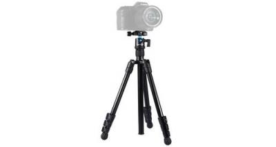  Tr&eacute;pied pour dslr et appareil photo num&eacute;rique r&eacute;glable en hauteur: 42-130cm 4-section pieds pliants m&eacute;tal avec 360 degr&eacute;s ball t&ecirc;te 
