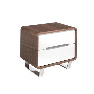 Table de chevet en bois et acier chrom&eacute; 7107C, 55 x 39 x 49 cm. -