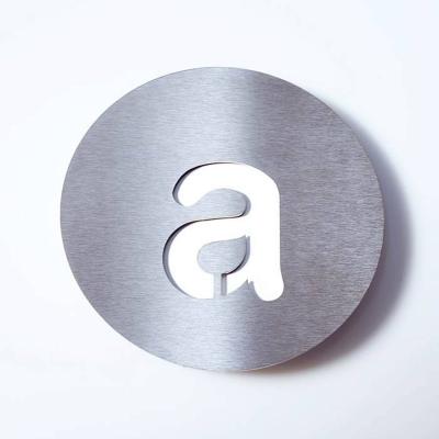 RADIUS DESIGN  - Num&eacute;ro de maison&nbsp;a, blanc