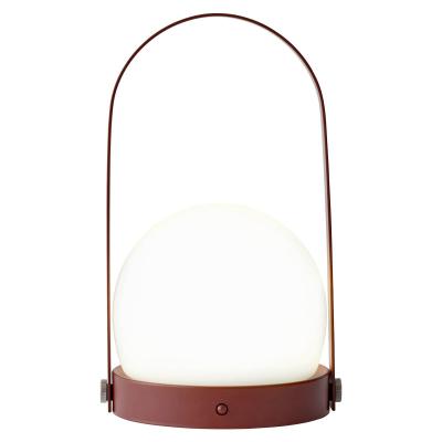 AUDO COPENHAGEN Lampe &agrave; poser - CARRIE LED Acier finition &eacute;poxy, verre Rouge fonc&eacute;
