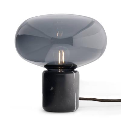 NEW WORKS Lampe &agrave; poser - KARL-JOHAN Marbre noir / Verre fum&eacute; &Oslash; 23 x H 23,5 cm