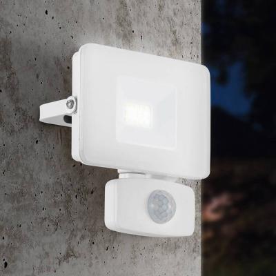 EGLO  Spot d'ext&eacute;rieur LED Faedo 3 capteur, blanc, 10&nbsp;W