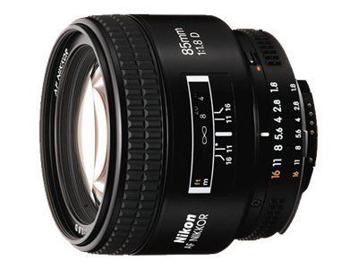 NIKON  AF RF 85 mm f/1.8 s&eacute;rie D Nikkor 
