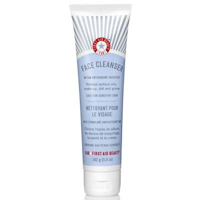 FIRST AID BEAUTY Nettoyant visage 2-en-1 Pure Skin - 