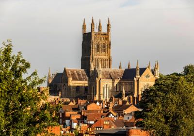 GRAFIKA Puzzle Worcester Cathedral viewed from Fort Royal Park 