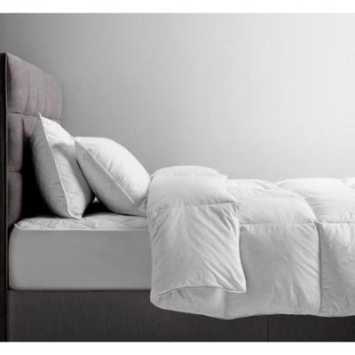 ALPES BLANC  - Couette Naturelle Temp&eacute;r&eacute;e 90% Duvet &ndash; 220g/m&sup2; - Fabrication Fran&ccedil;aise- L&eacute;g&egrave;re et gonflante  240x260 cm 