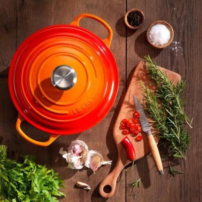LE CREUSET Cocotte ronde en fonte &eacute;maill&eacute;e Signature - Volcanique - 18cm