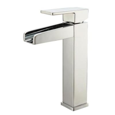 ESSEBAGNO  Mitigeur lavabo haut Luzz chrome
