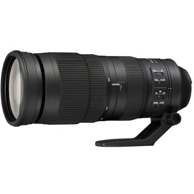 NIKON  200-500 mm / F 5.6 AF-S NIKKOR E ED VR Objectifs 