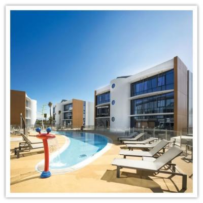 SMARTBOX  - Coffret Cadeau 2 nuits avec entr&eacute;e au parc aquatique pour 2 &agrave; l'H&ocirc;tel Marineland Resort-S&eacute;jour 