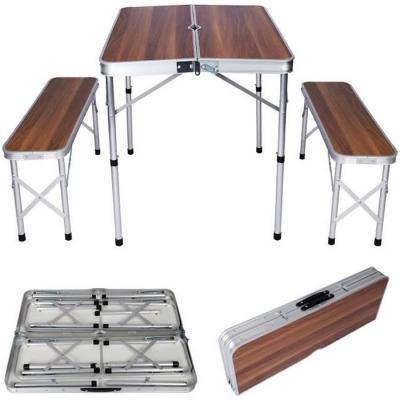 WILTEC Table pliante valise 900 x 660 x 700 mm, et deux bancs, en alumium et mdf, pliable de camping l&eacute;g&egrave;re pour ext&eacute;rieur, bbq, f&ecirc;tes, barbecue,