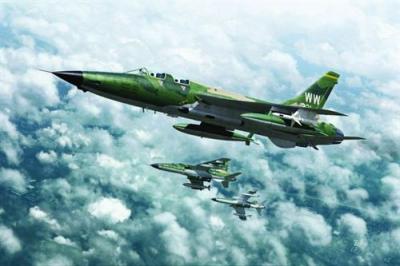 HOBBY BOSS Maquette avion  Republic F-105G Thunderchief - 1/48 - Maque