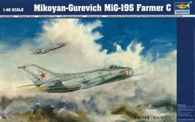 TRUMPETER Maquette avion  Mikoyan MiG-19S Farmer C- - Maquette d'avion