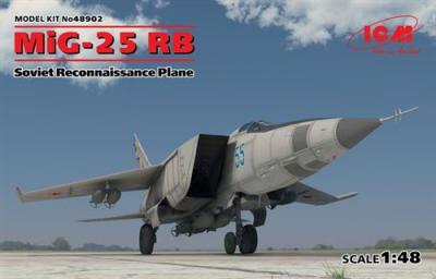  Maquette avion ICM Mikoyan MiG-25RB Plan de reconnaissance sovi&eacute;tique