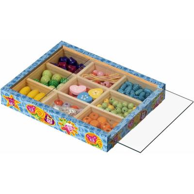 LENA  Perles en bois dans cassette, moyenne