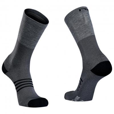 NORTHWAVE Chaussettes  Extreme Pro High PrimaLoft gris fonc&eacute; noir - L
