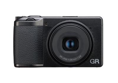 RICOH GR III x HDF le Compact Expert Haut de Gamme, ideal pour les photos prises sur le vif