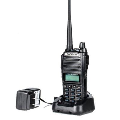 GENERIQUE UV-82 r&eacute;el 8W Talkie Walkie double bande VHF / UHF &agrave; deux voies &eacute;metteur-r&eacute;cepteur radios wedazano719 