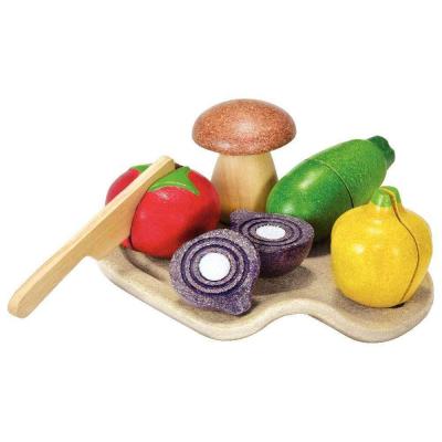 Plateau de 5 gros l&eacute;gumes en bois