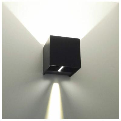 KOSILUM Applique LED design Cubic - noire IP54 - angle ajustable - Noir