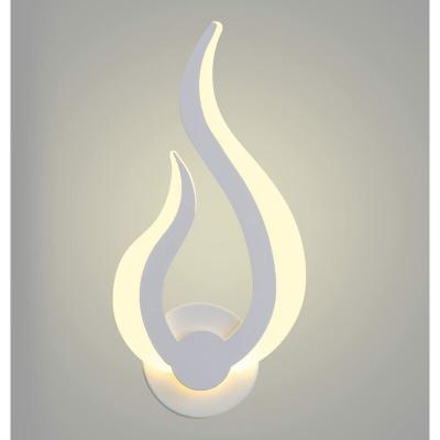 GOECO Applique Murale LED, , 10W Lampe Moderne de Flamme, 3000K 220V IP20, Blanc Chaud