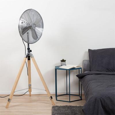TRISTAR Ventilateur sur pied avec tr&eacute;pied en bois  ve-5804 50w
