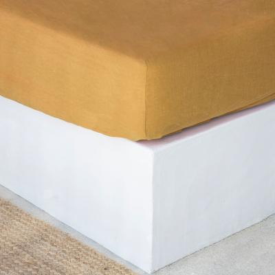 FEBRONIE Drap housse lin lav&eacute; jaune curcuma 140x190x30