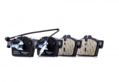 BOSCH Kit de plaquettes de frein, frein &agrave; disque  0 986 494 527