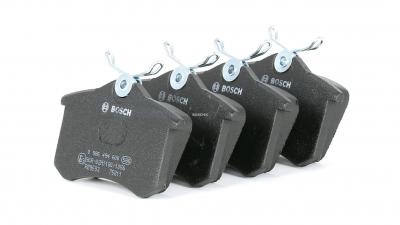 BOSCH Kit de plaquettes de frein, frein a disque  0 986 494 600