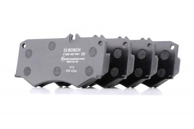 BOSCH Kit de plaquettes de frein, frein &agrave; disque  0 986 467 841