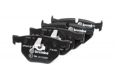 BREMBO Jeu de 4 plaquettes de frein  P 06 033