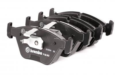 BREMBO Jeu de 4 plaquettes de frein  P 06 043