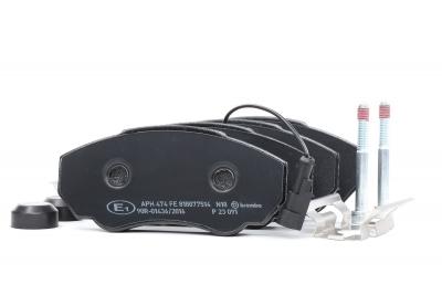 BREMBO Jeu de 4 plaquettes de frein  P 23 091