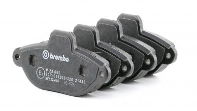 BREMBO Jeu de 4 plaquettes de frein  P 23 060