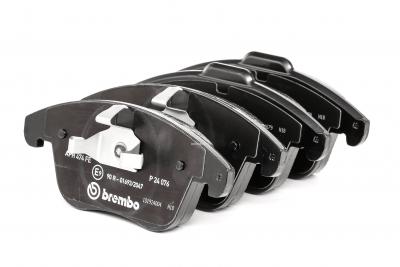 BREMBO Jeu de 4 plaquettes de frein  P 24 076